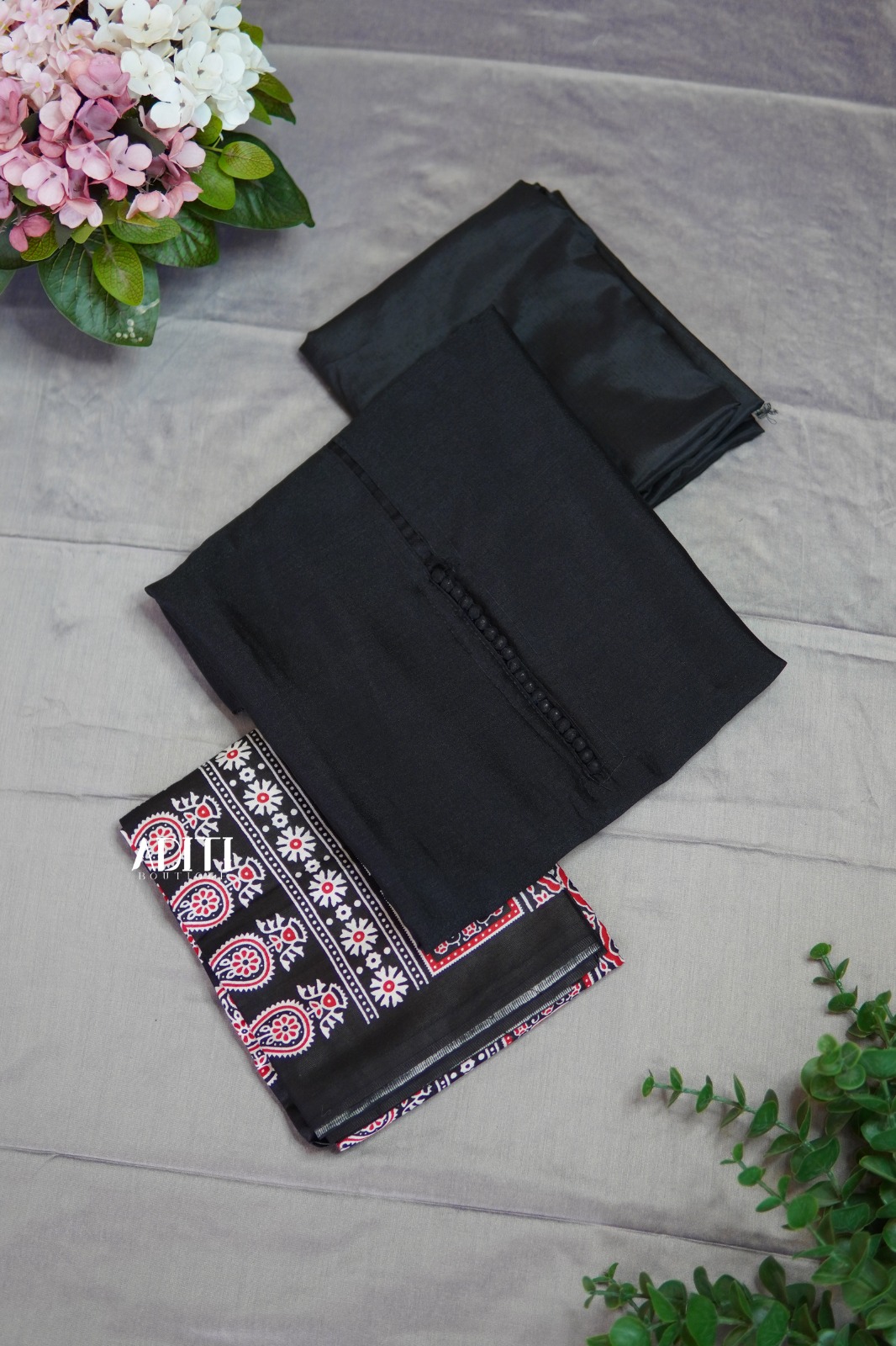 Artisan Unstitched Dress Material UNSTITCH-019 - View 2